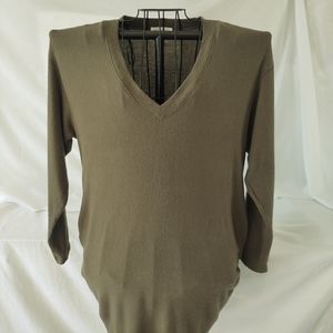 Olive green long sleeve top from FOREVER 21. SIZE L